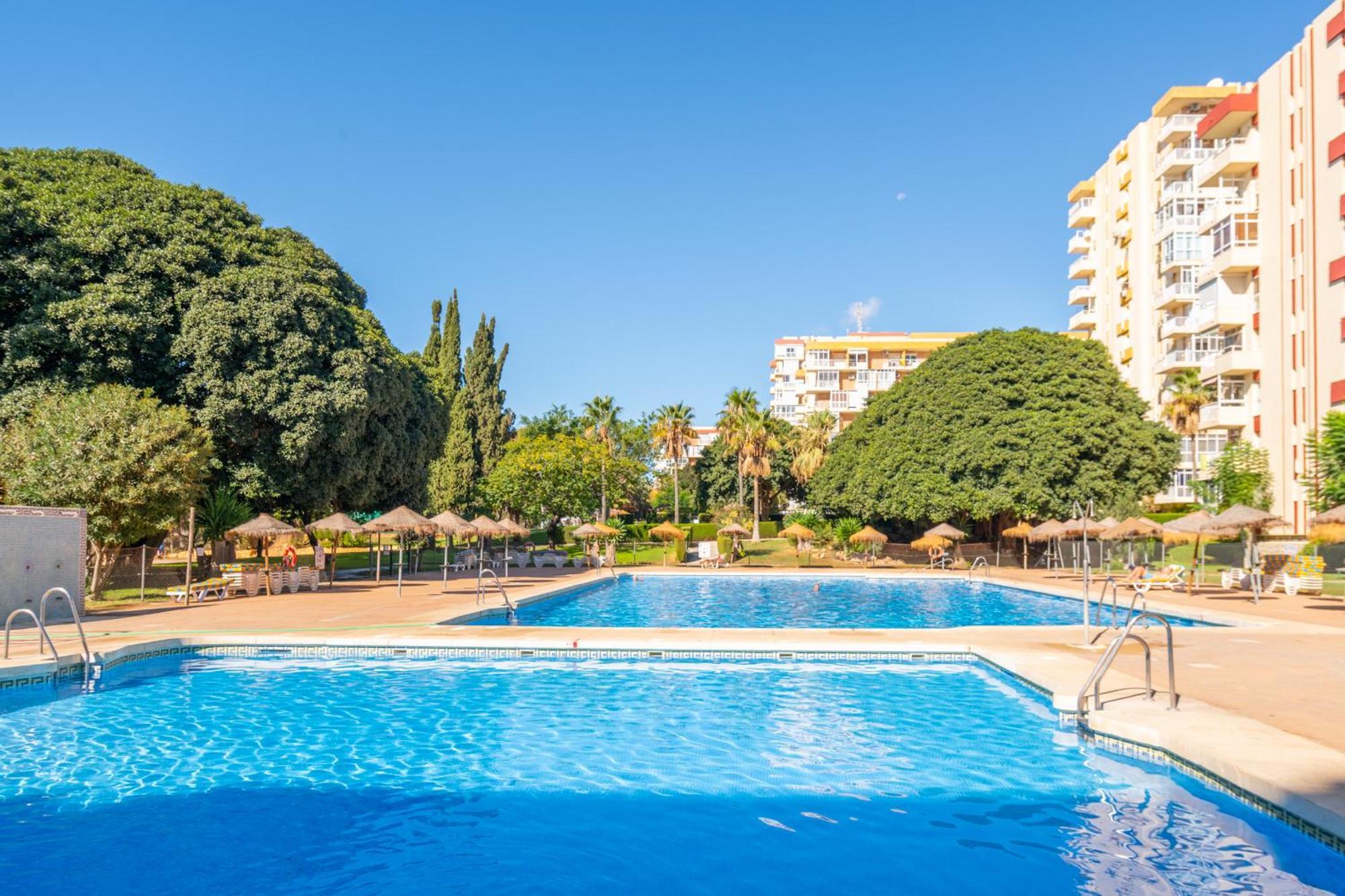 Hercules Pool & Beach Benalmádena Extérieur photo