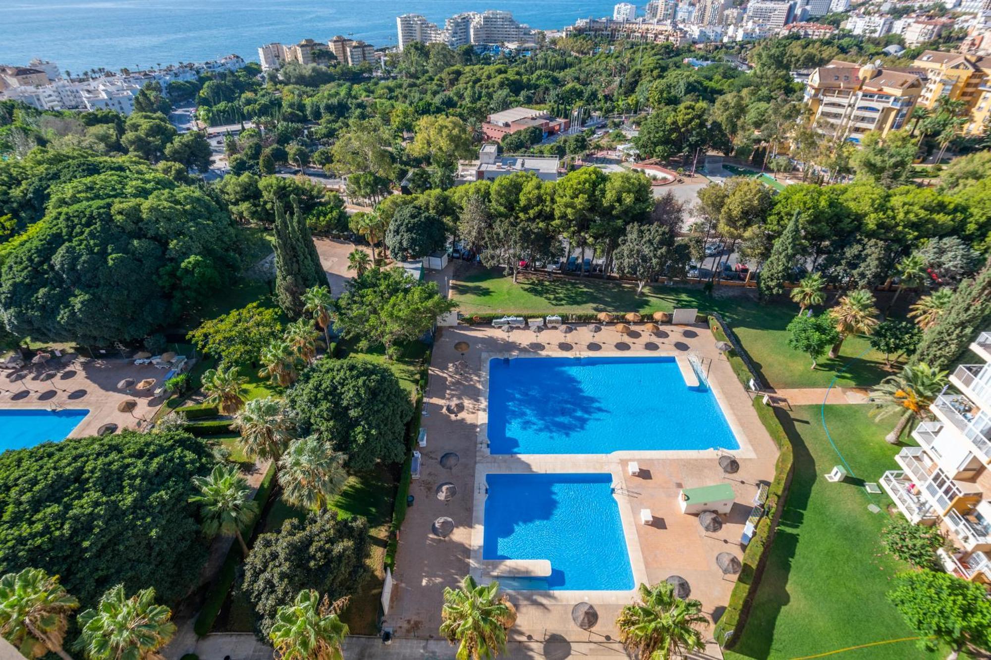Hercules Pool & Beach Benalmádena Extérieur photo